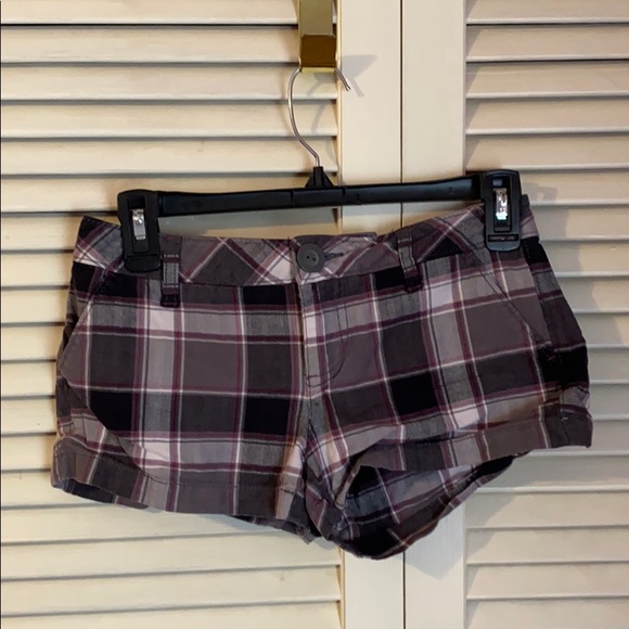 Plaid Aéropostale Shorts - Picture 1 of 3